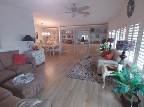 36004 Dron Bay, Boynton Beach, FL 33436-1923