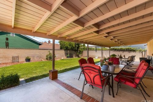 2403 Romneya Dr, Anaheim CA  92806-2229 exterior