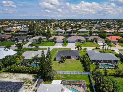 1828 47 St, Cape Coral FL  33904-9001 exterior