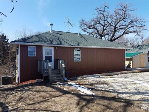 898 C Ave, Scranton, IA 51462-7617
