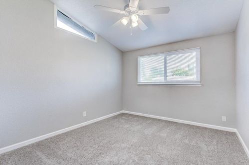 5633 Rosario Blvd, North Highlands CA  95660-4801 exterior