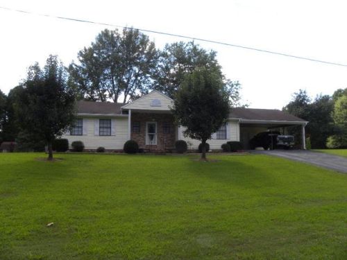 3751 Bethel Church Rd, Camden, TN 38320-5211