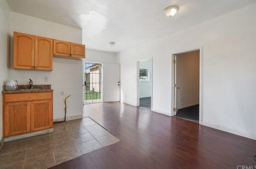 1719 Hardwick St, Long Beach CA  90807-1131 exterior