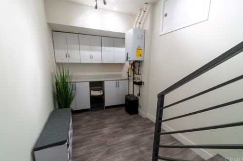 6160 Pacific Coast Hwy, Redondo Beach CA  90277-5907 exterior