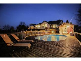 766 Crosby Dr, Hudson WI  54016-7869 exterior