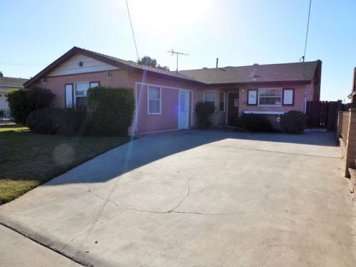 522 157th St, Gardena, CA 90248-2517