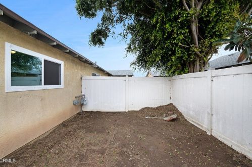 1720 Alexander St, Oxnard CA  93033-4015 exterior