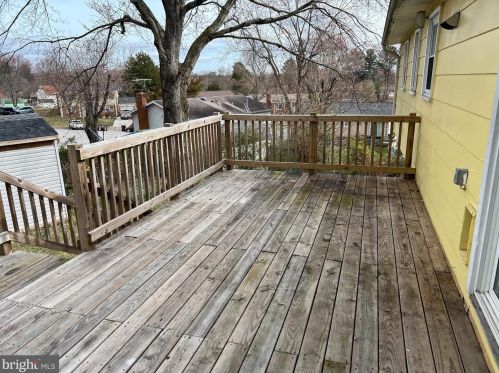 13541 Kaslo Dr, Woodbridge VA  22193-4629 exterior