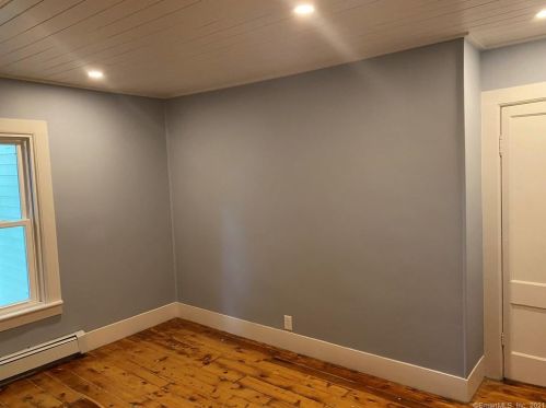 4 Bishop Ct, United States Coast Guard Ac CT  06320-5601 exterior