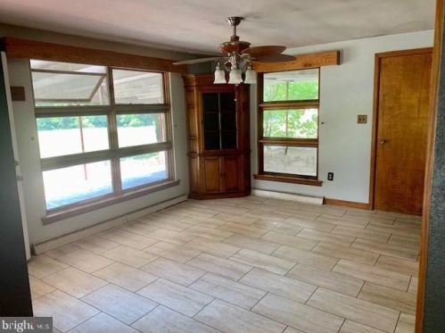 10131 Licking Creek Rd, East Salem, PA 17059-7252