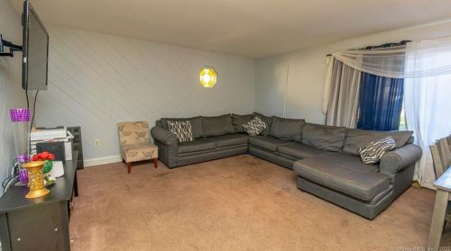 60 Marion St, Bridgeport CT  06606-4675 exterior