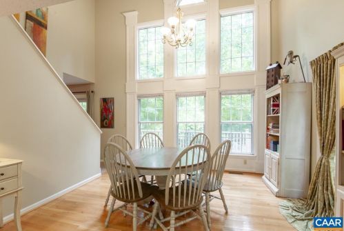 2 Iroquois Way, Bybee, VA 22963-3119