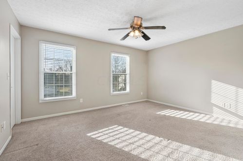 1090 Creekview Dr, Marysville OH  43040-8305 exterior