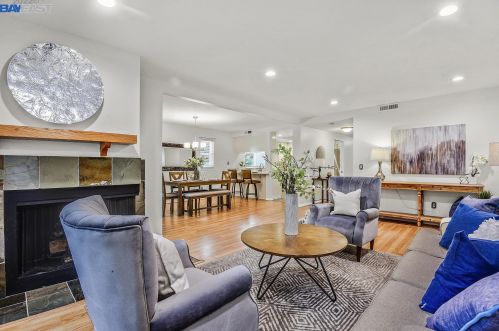 1860 Deep Creek Ct, San Jose, CA 95148-1403