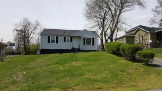 956 Happy Hollow Dr, Clarksville, TN 37040-4111