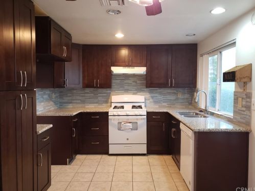 2941 Mccloud River Ln, Ontario, CA 91761-0237
