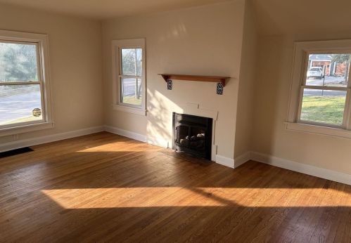 700 Allouez Ter, Green Bay, WI 54301-2309