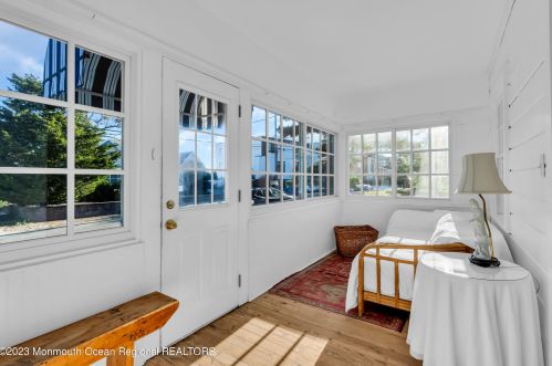 125 Bretonian Dr, Bricktown NJ  08723-5705 exterior