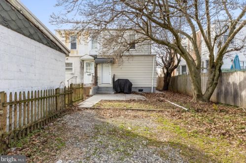 1005 Yates Ave, Boothwyn PA  19061-4636 exterior