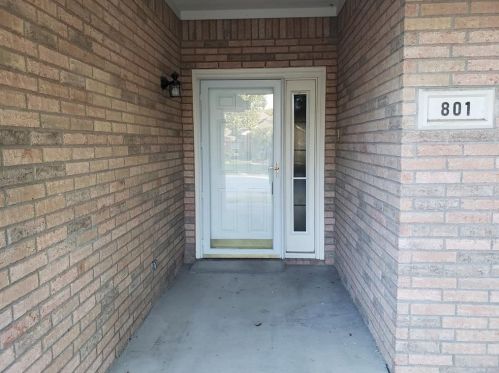 801 Heberle Dr, Burleson TX  76028-7411 exterior