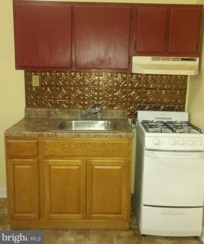 804 Chelten Ave, Philadelphia PA 19138-1712 exterior