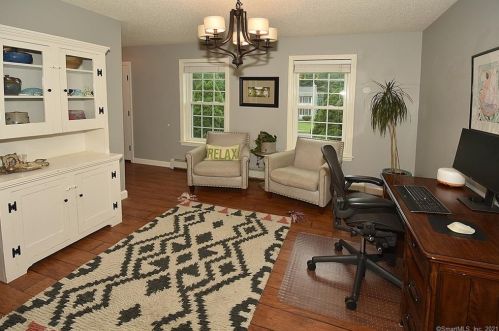 1 Jacobs Hill Rd, Ellington CT  06029-3117 exterior