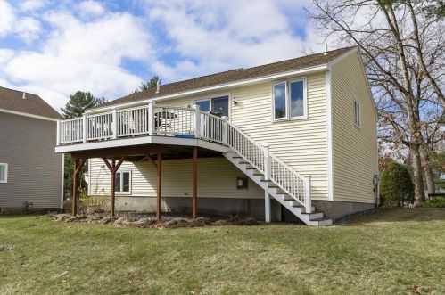 7 Fenwick St, Nashua, NH 03063-3457