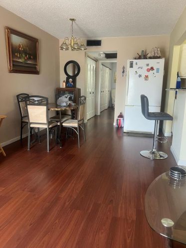 250 Southampton C, West Palm Beach FL  33417-2348 exterior