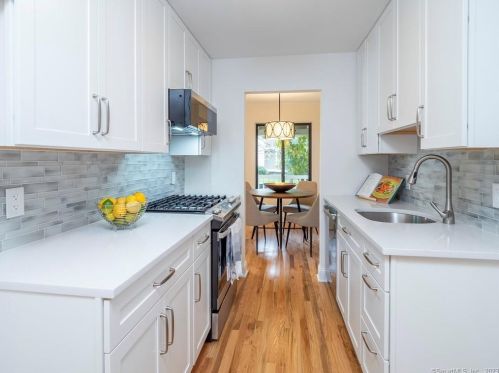 2 Quincy Close, Ridgefield, CT 06877-3908
