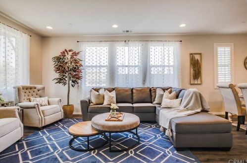 1021 Mandarin Pl, Fullerton CA  92833-4785 exterior