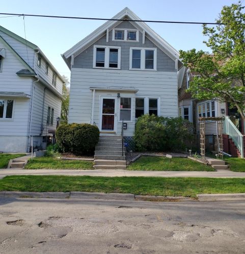 1032 Holt Ave, Milwaukee, WI 53207-3540