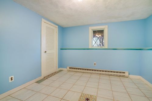 11 Stonewall Rd, Alton NH  03809-5149 exterior