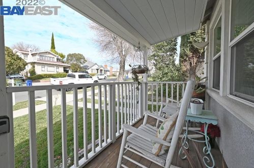 437 Front St, Rio Vista, CA 94571-2013
