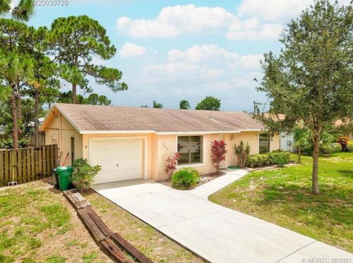 264 Eyerly Ave, Fort Pierce, FL 34983-2530