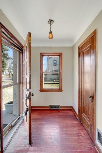 764 Cottage Ave, Saint Paul, MN 55117-4012