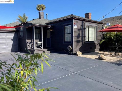 1910 Chestnut St, Oakland, CA 94607-2818