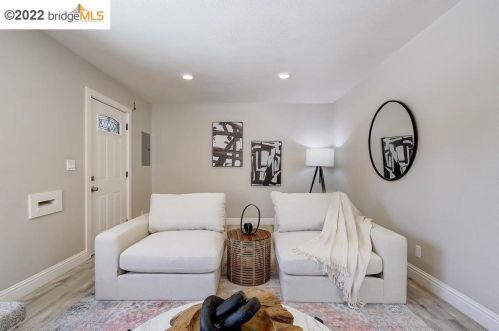 2851 82nd Ave, Oakland CA  94605-3510 exterior