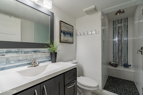 4530 Villa Theresa Dr, Glendale AZ  85308-1522 exterior