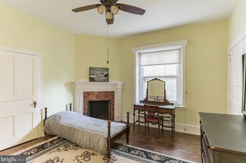 415 Chelten Ave, Philadelphia PA 19144-4403 exterior