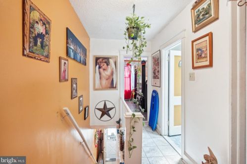 3948 Dungan St, Philadelphia PA 19124-5506 exterior