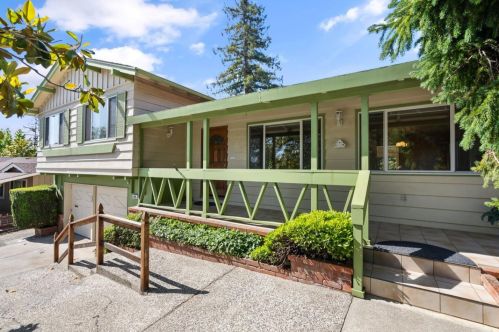 960 Glennan Dr, Redwood City, CA 94061-1126