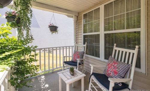 80 Briar Ridge Rd, Danbury, CT 06810-7292