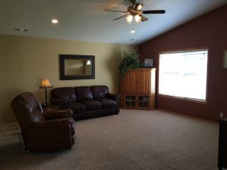 1343 Wrangler Ct, Mckinleyville, CA 95519-5821
