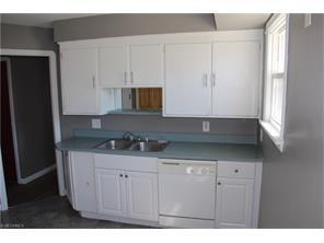 13300 Grannis Rd, Cleveland OH  44125-4420 exterior