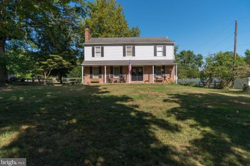 29 Mallard Rd, Southampton, PA 18966-2111