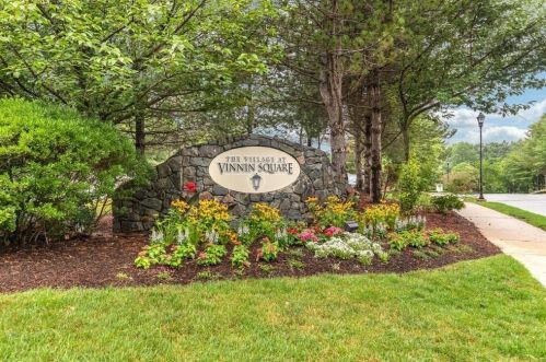 15 Weatherly Dr, Salem, MA 01970-6629