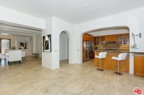 3 Via Santa Velera, Rancho Mirage CA  92270-5818 exterior