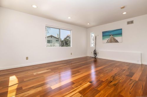 8886 La Cartera St, San Diego CA 92129-3310 exterior