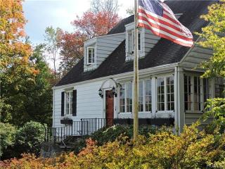 15 Indian Ave, Mahopac, NY 10541-1551