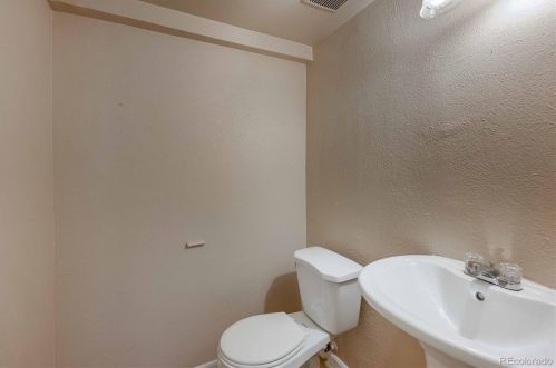 4490 Atchison Way, Denver CO 80239-6013 exterior